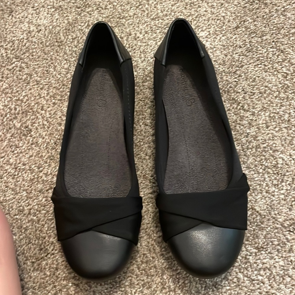 BareTraps Black slip on